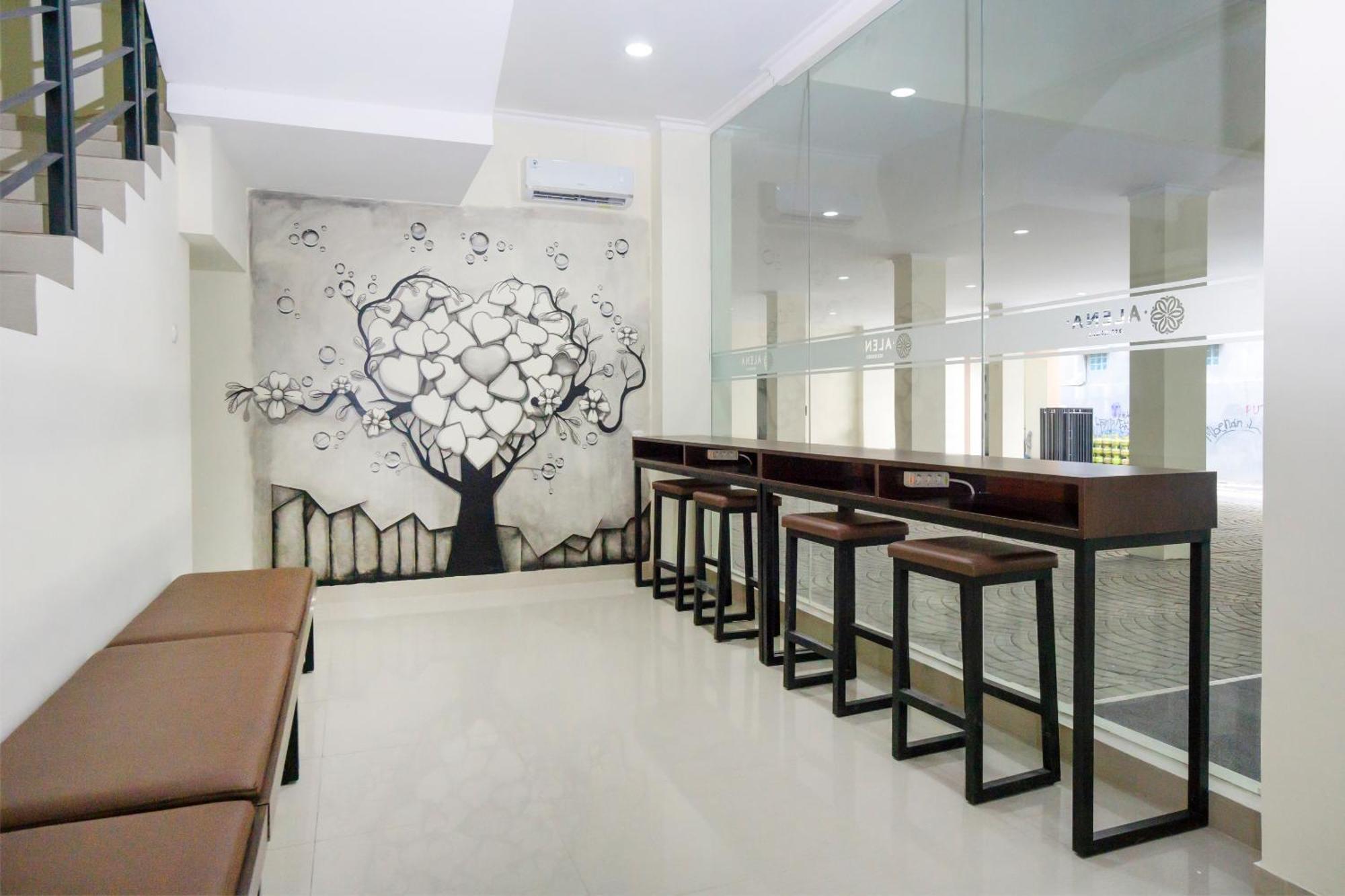Collection O Yogyakarta Near Jalan Malioboro Formerly Alena Residence Exterior foto